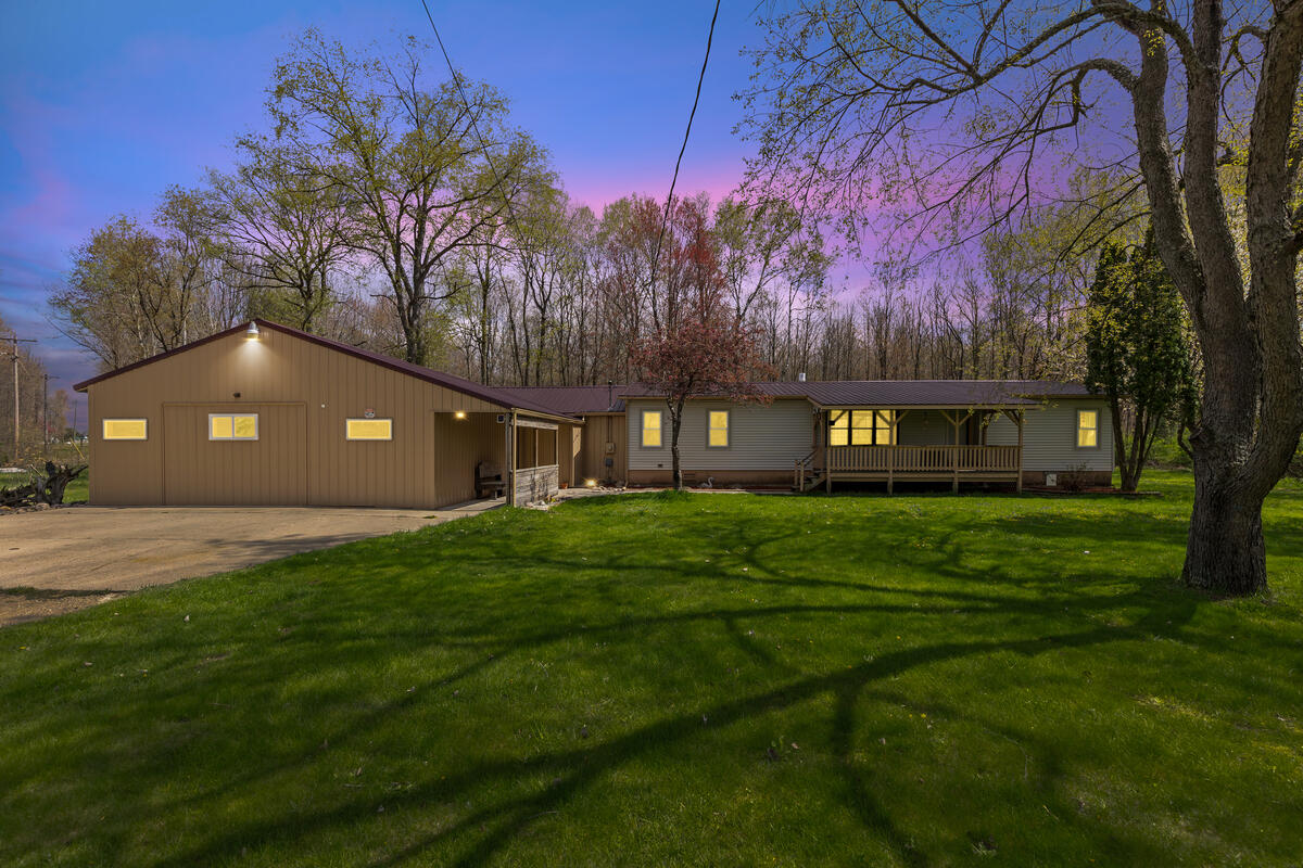 11718 Federal Road Morley, MI 49336 - Photo 1 of 31