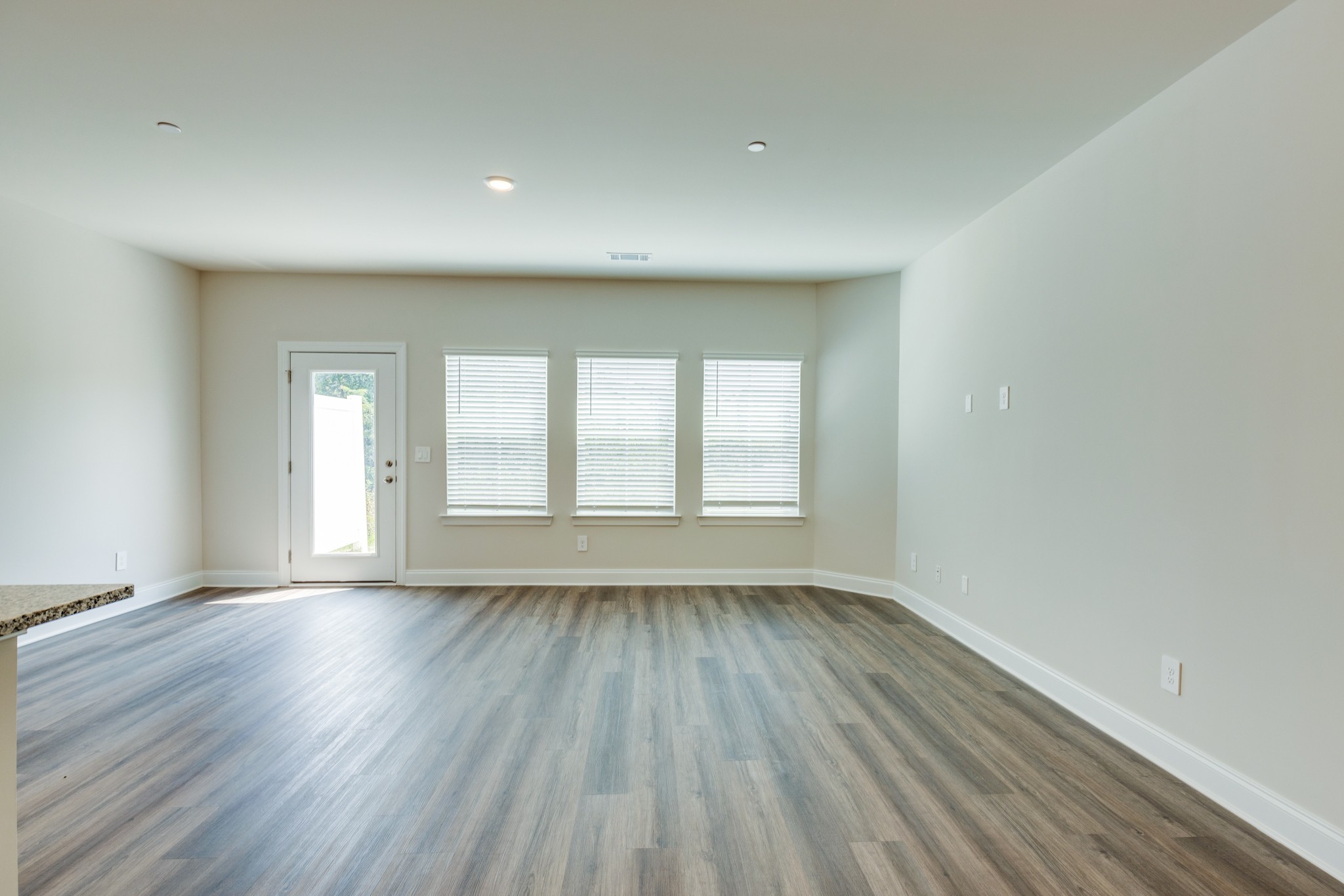 204 Douglas Bend Road, Unit 1402 Gallatin, TN 37066 - Photo 14 of 39 Gallery Image 14