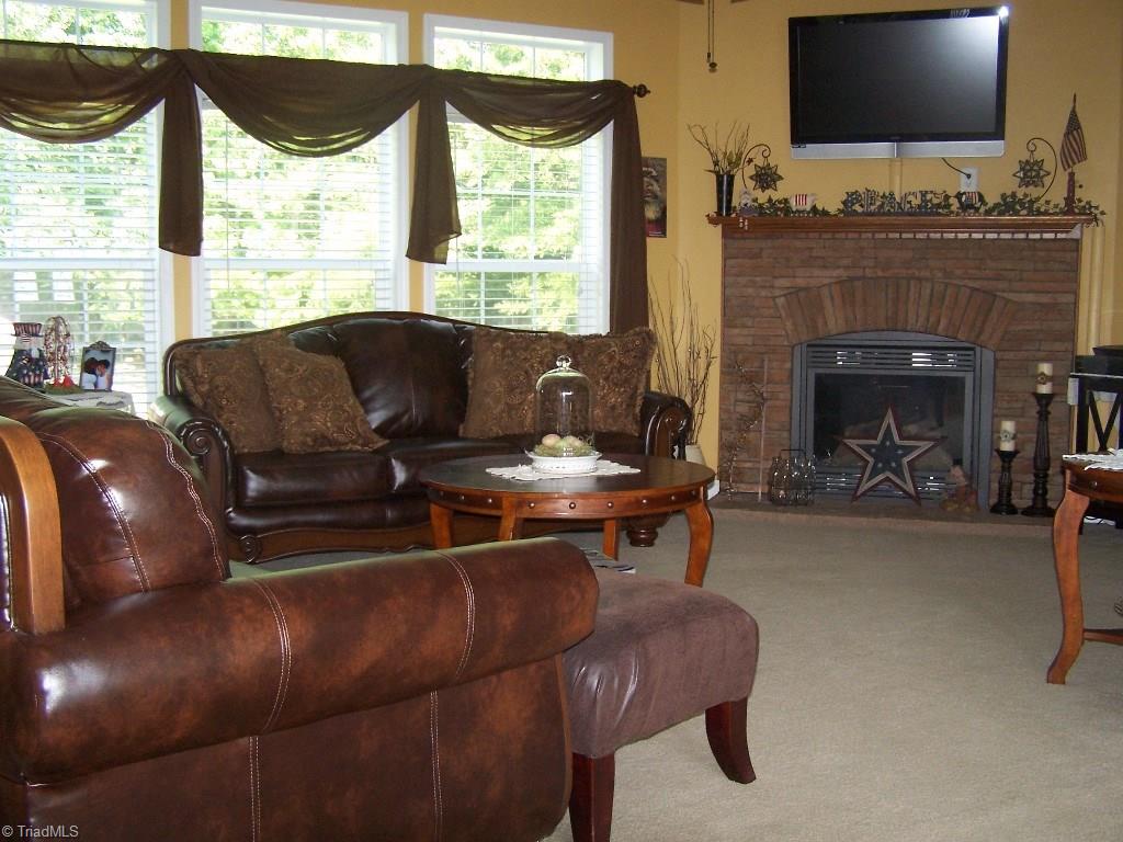 993 Farmington Road Mocksville, NC 27028 - Photo 5 of 13 Gallery Image 5