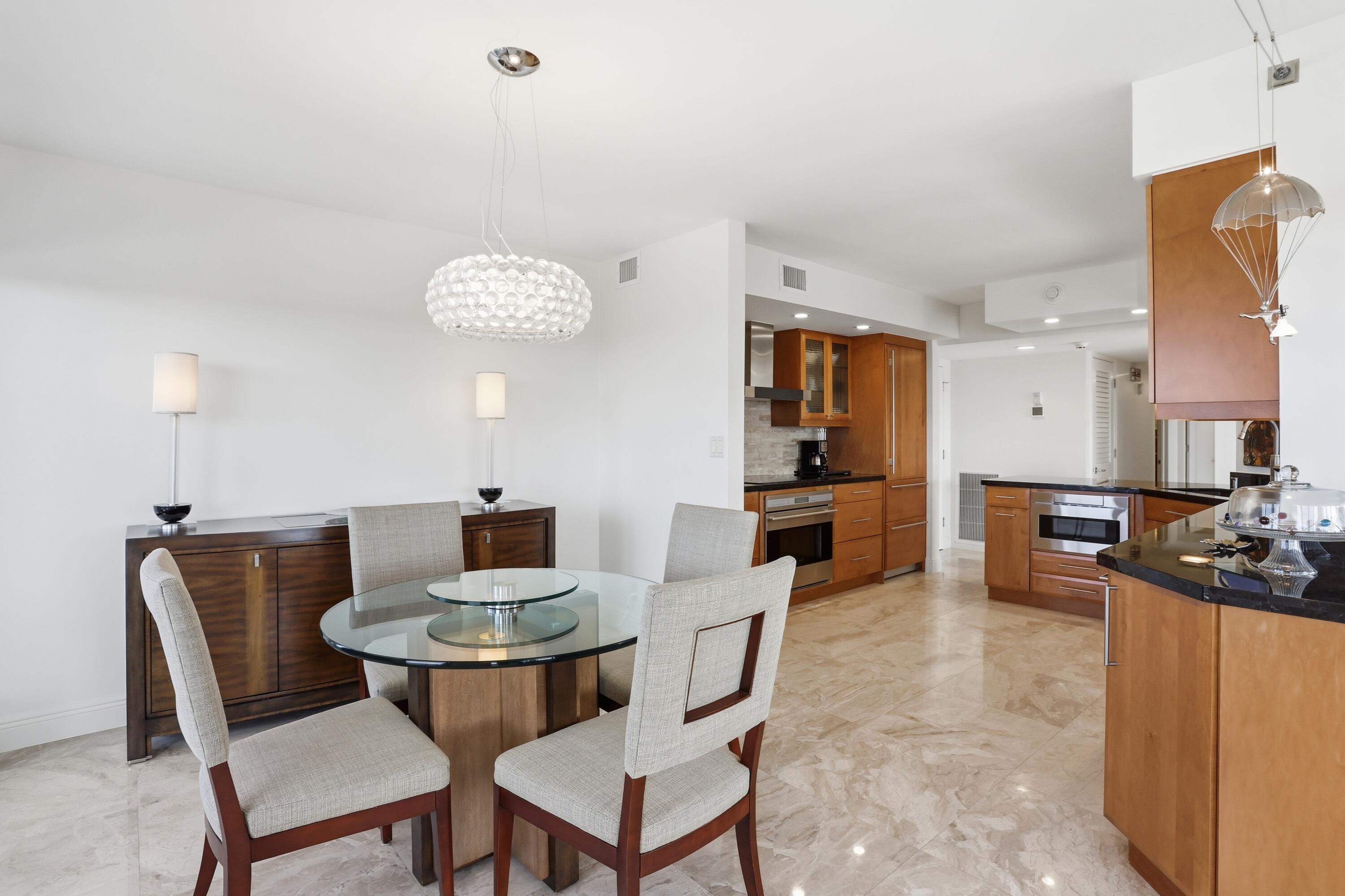 2066 North Ocean Boulevard, Unit 14NW Boca Raton, FL 33431 - Photo 11 of 39 DINING