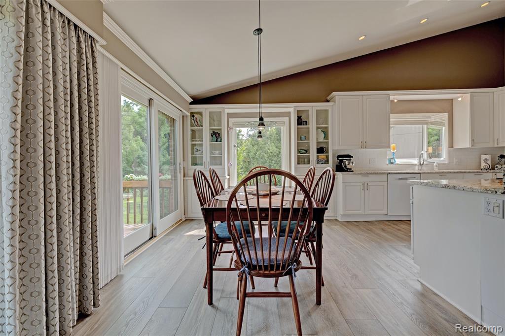 1692 Edinborough Drive Rochester Hills, MI 48306 - Photo 11 of 53