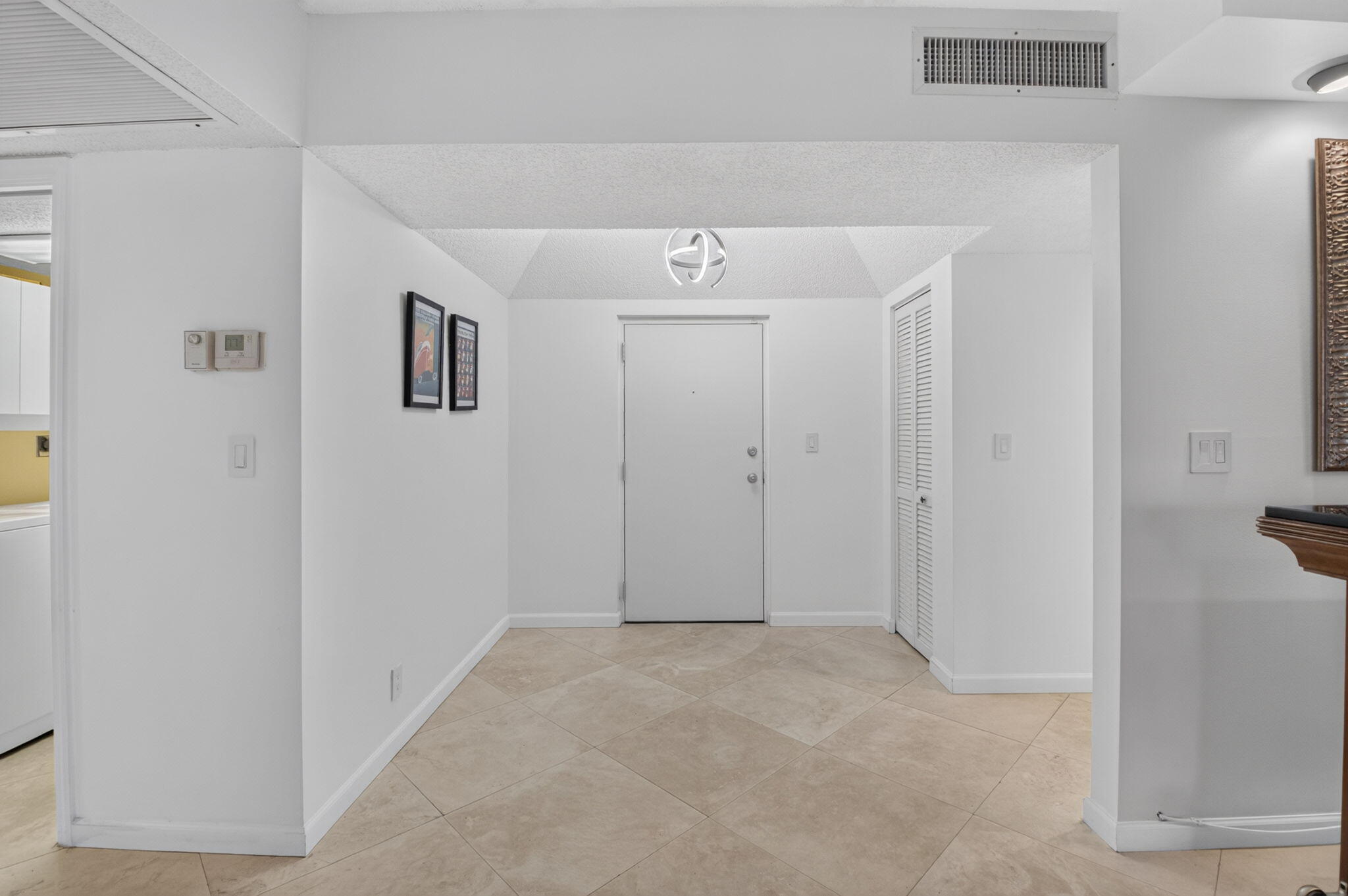 1401 South Ocean Boulevard, Unit 1060 Boca Raton, FL 33432 - Photo 28 of 46 a view of an empty room