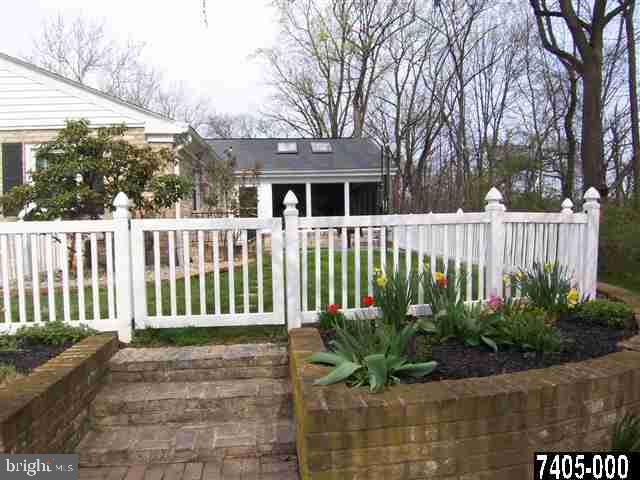207 Haines Road York, PA 17402 - Photo 22 of 25 Gallery Image 22