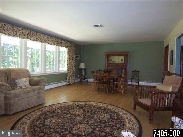 207 Haines Road York, PA 17402 - Photo 4 of 25 Gallery Image 4