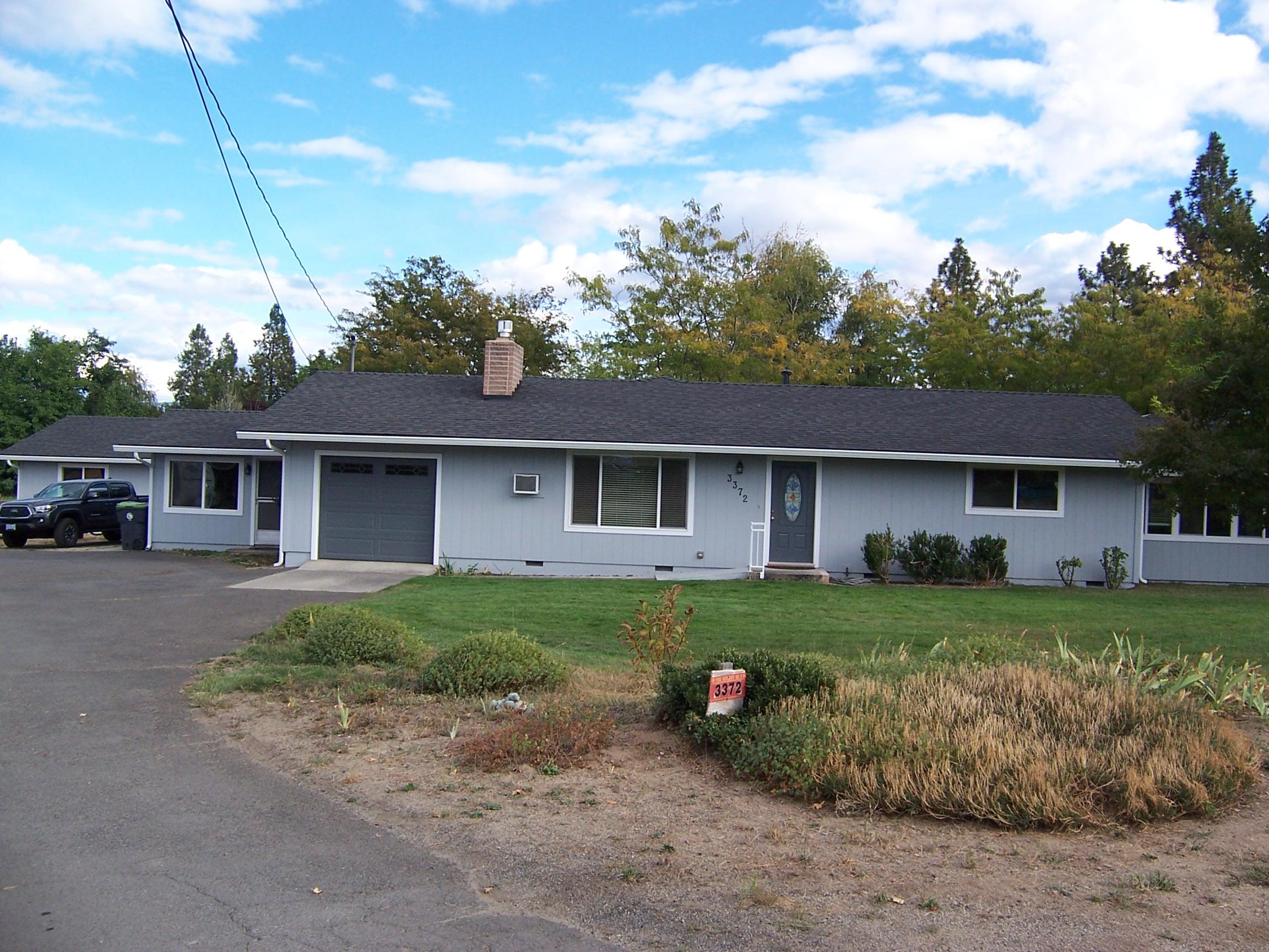 3372 Freeland Road Central Point, OR 97502 - Photo 1 of 37 Front View