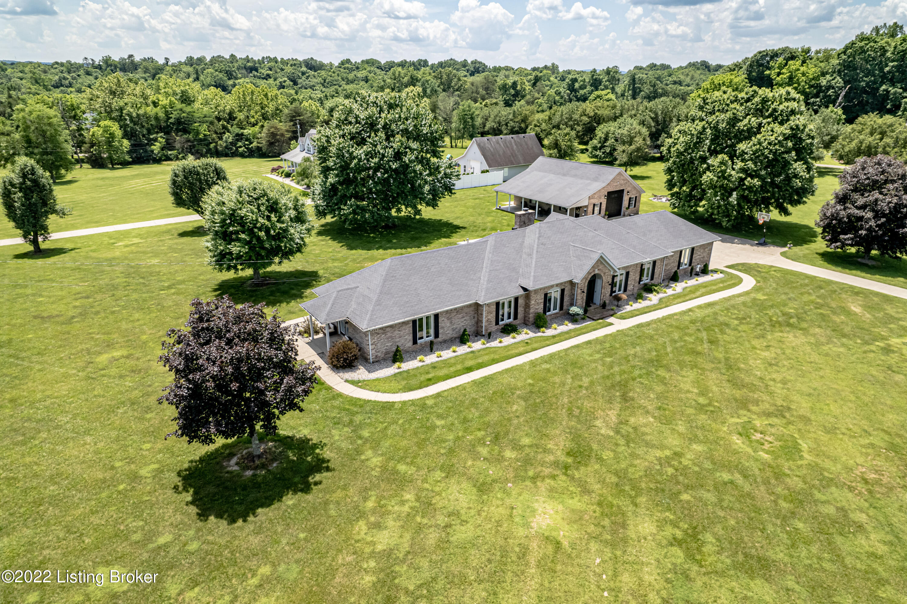 689 West Laurel River Road Shepherdsville, KY 40165 - Photo 12 of 129 DJI_0221