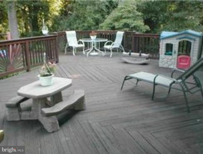 5221 Green Bridge Road Dayton, MD 21036 - Photo 20 of 30 Deck