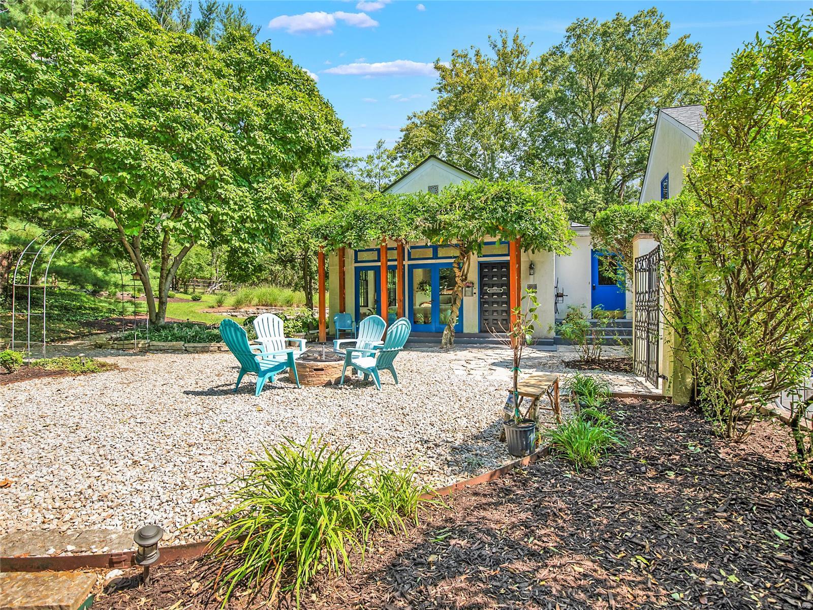 2104 North Geyer Road Frontenac, MO 63131 - Photo 17 of 52 Gallery Image 17