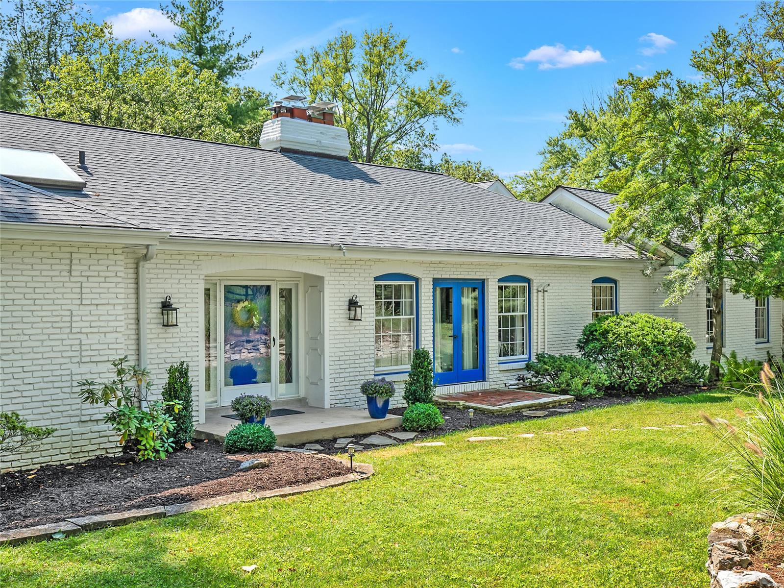 2104 North Geyer Road Frontenac, MO 63131 - Photo 3 of 52 Gallery Image 3