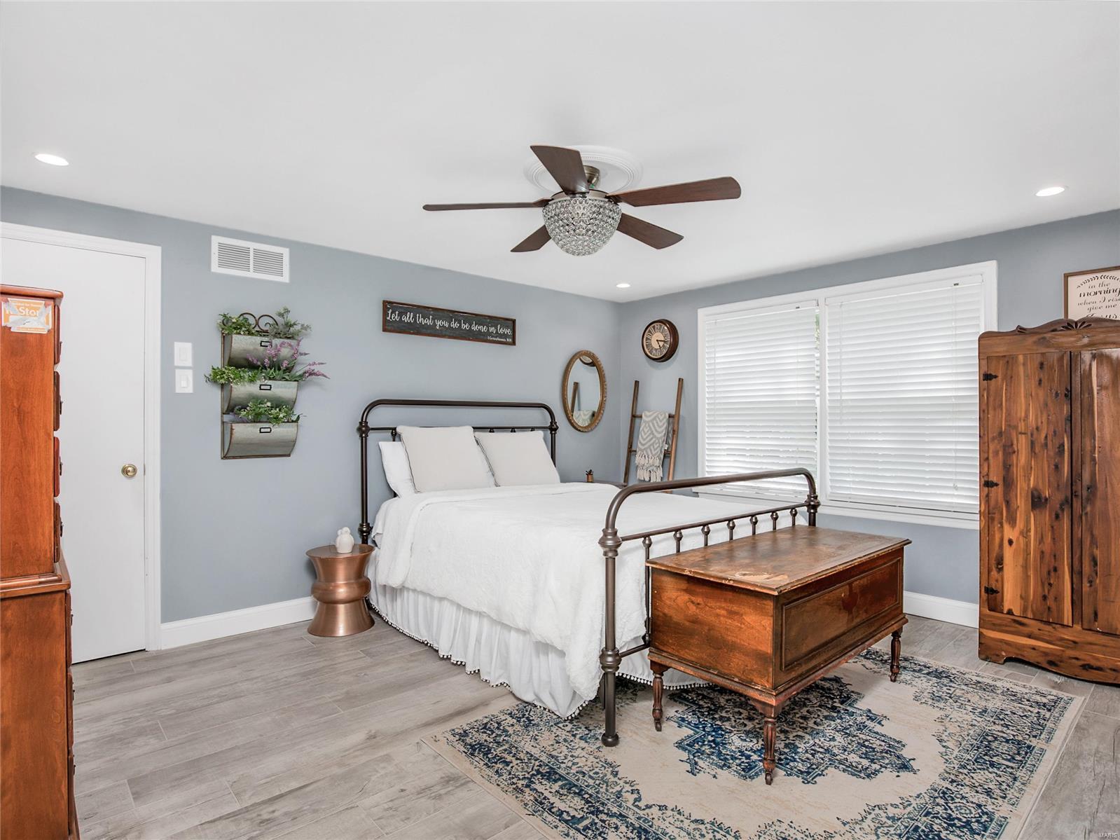 2104 North Geyer Road Frontenac, MO 63131 - Photo 42 of 52 Gallery Image 42