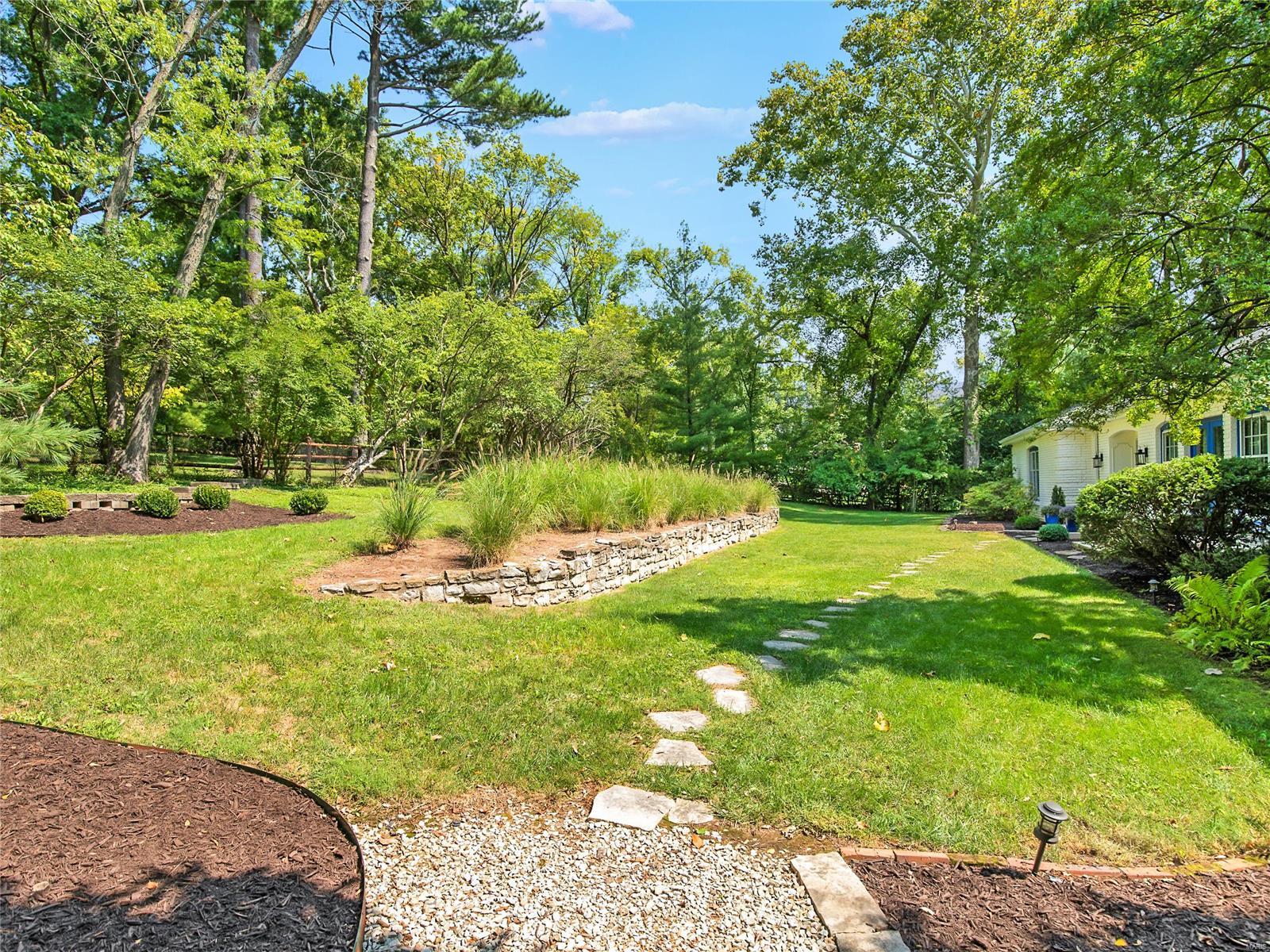2104 North Geyer Road Frontenac, MO 63131 - Photo 50 of 52 Gallery Image 50
