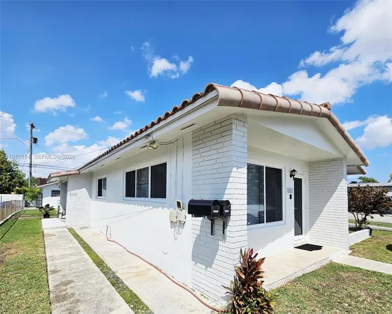 $1,400 | 9301 Southwest 37th Street, Unit 4, Miami, FL 33165