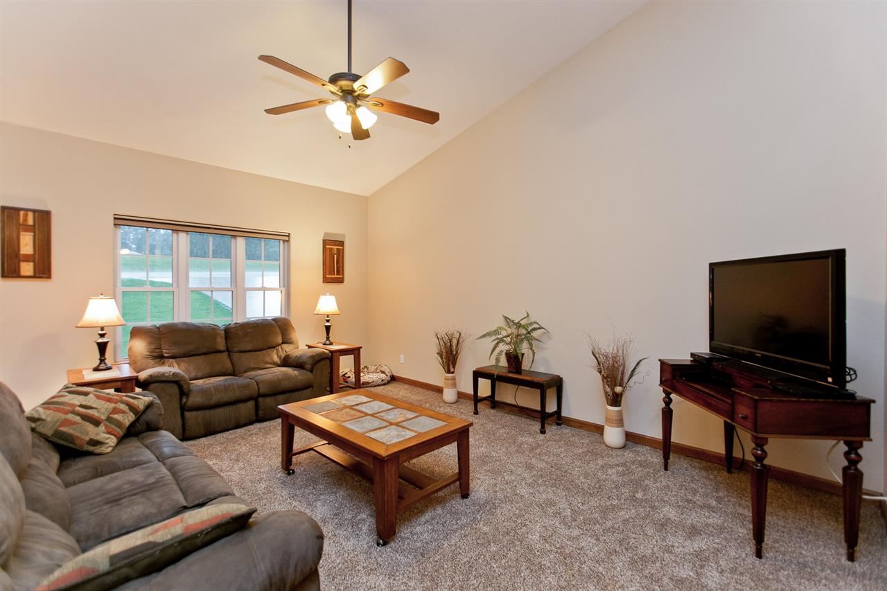 1095 Vista Road Ely, IA 52227 - Photo 4 of 43 Gallery Image 4