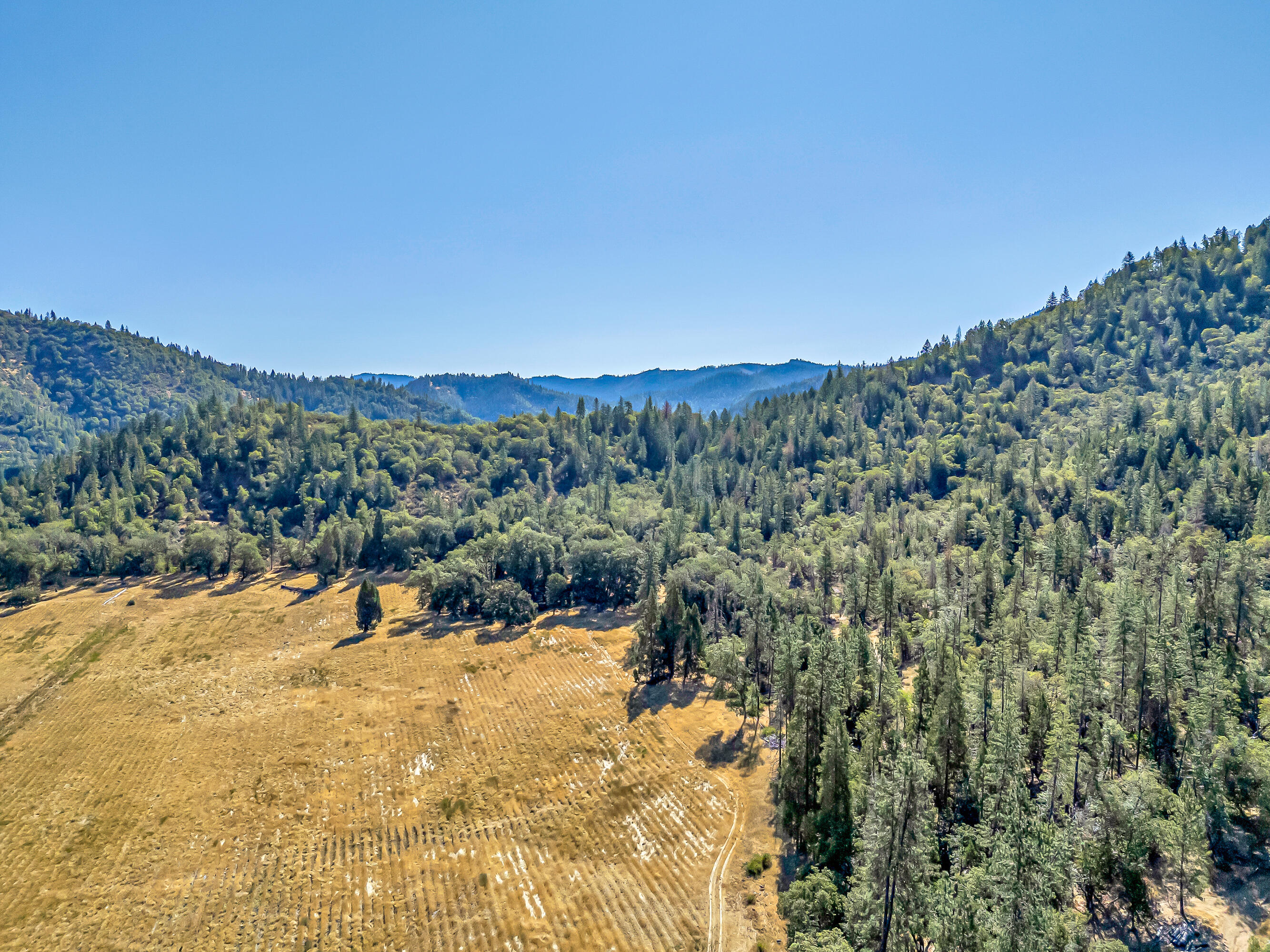 9820 East Evans Creek Road Rogue River, OR 97537 - Photo 46 of 58 DJI_20250722095037_0050_D