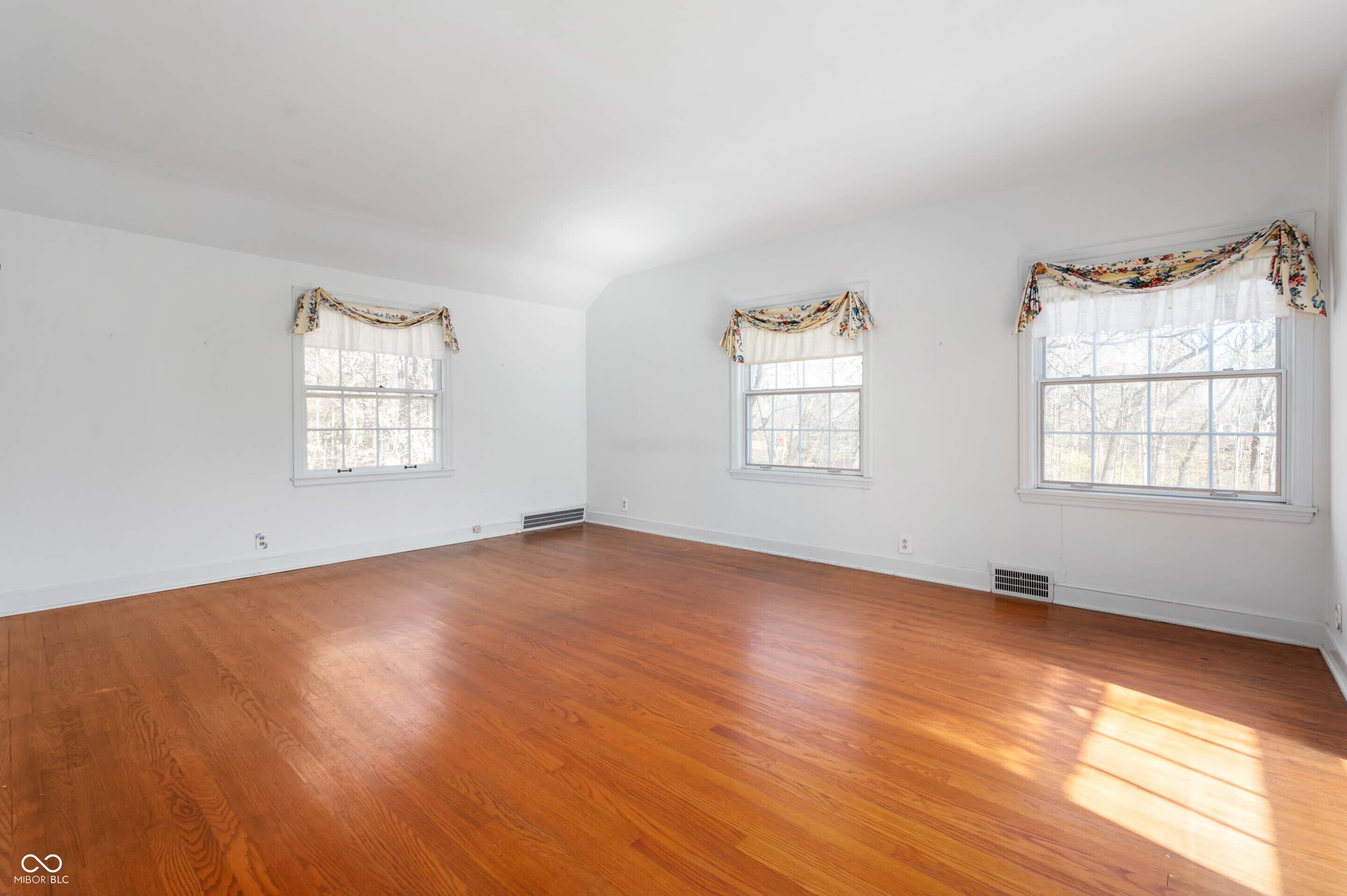 1110 Van Buskirk Road Anderson, IN 46011 - Photo 14 of 25 Gallery Image 14