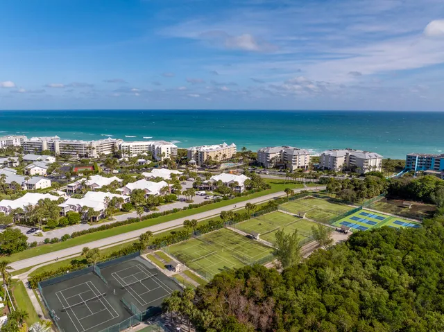 $745,000 | 579 Northeast Plantation Road, Unit N202, Stuart, FL 34996