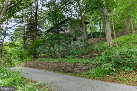$1,350,000 | 451 Mill Creek Road, Gladwyne, PA 19035