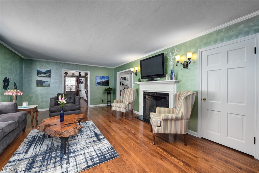 4900 Countryside Road Lyndhurst, OH 44124 - Photo 2 of 35