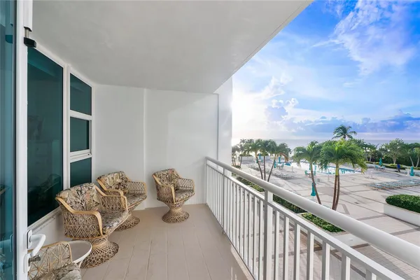$650,000 | 1620 South Ocean Boulevard, Unit 4F, Lauderdale-by-the-Sea, FL 33062