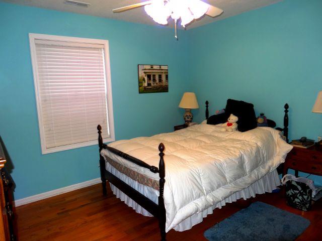 429 Morie Road Dandridge, TN 37725 - Photo 18 of 30 17 BEDROOM 2