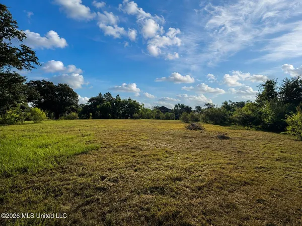 $30,000 | 10318 Pin Oak Drive, Biloxi, MS 39532