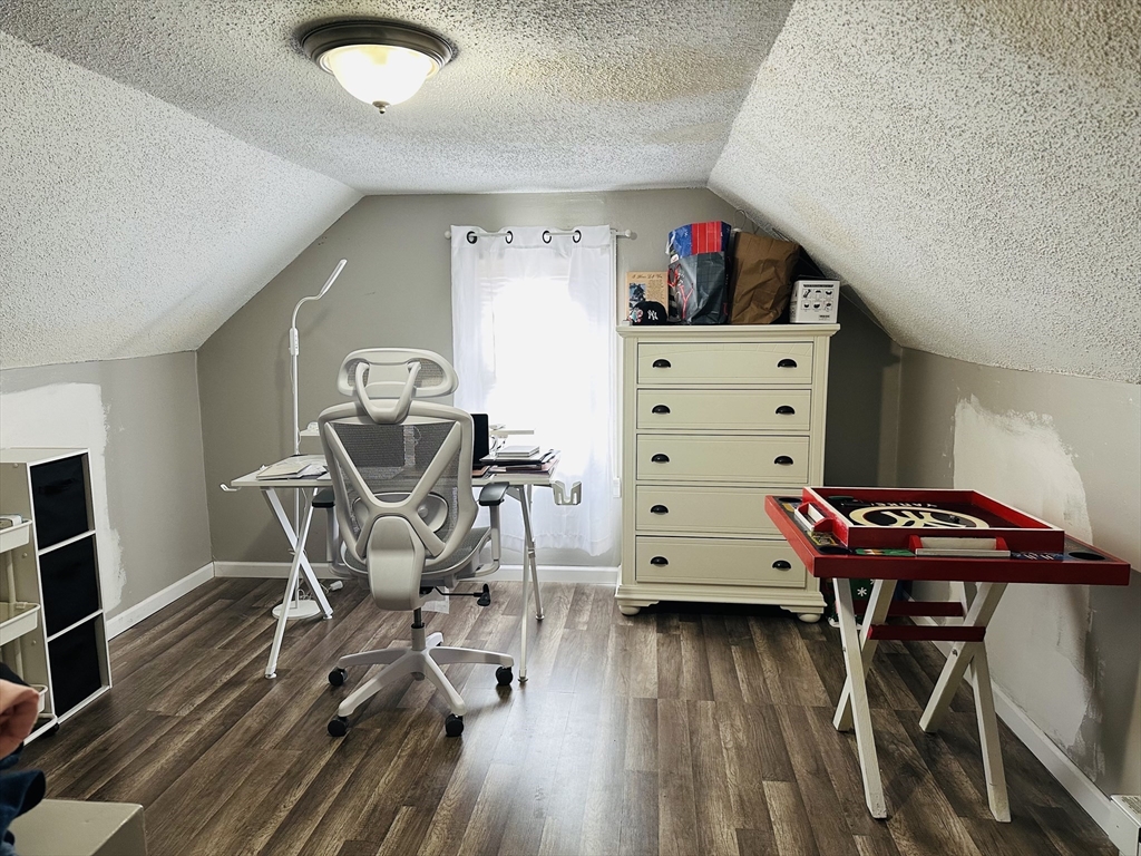 42 Marquette Street Springfield, MA 01104 - Photo 17 of 26