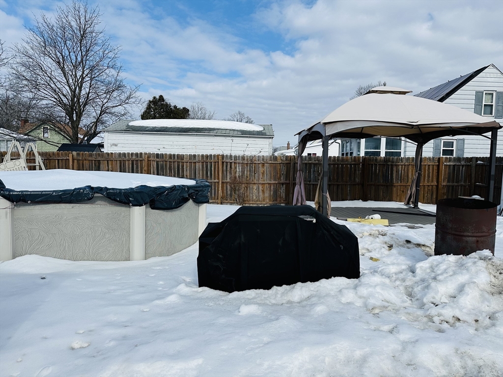 42 Marquette Street Springfield, MA 01104 - Photo 25 of 26