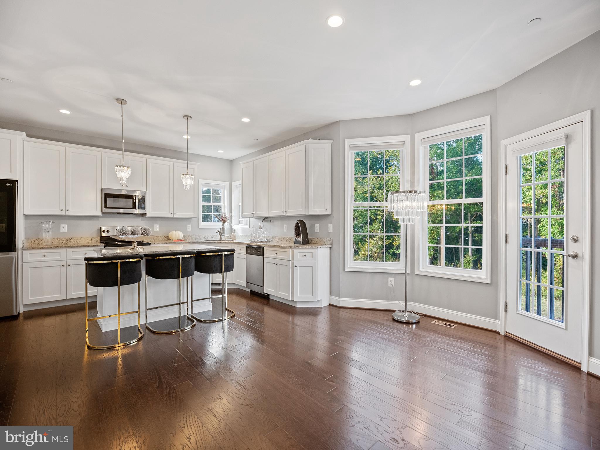 15935 Brackenburn Court Hughesville, MD 20637 - Photo 17 of 55 Open kitchen