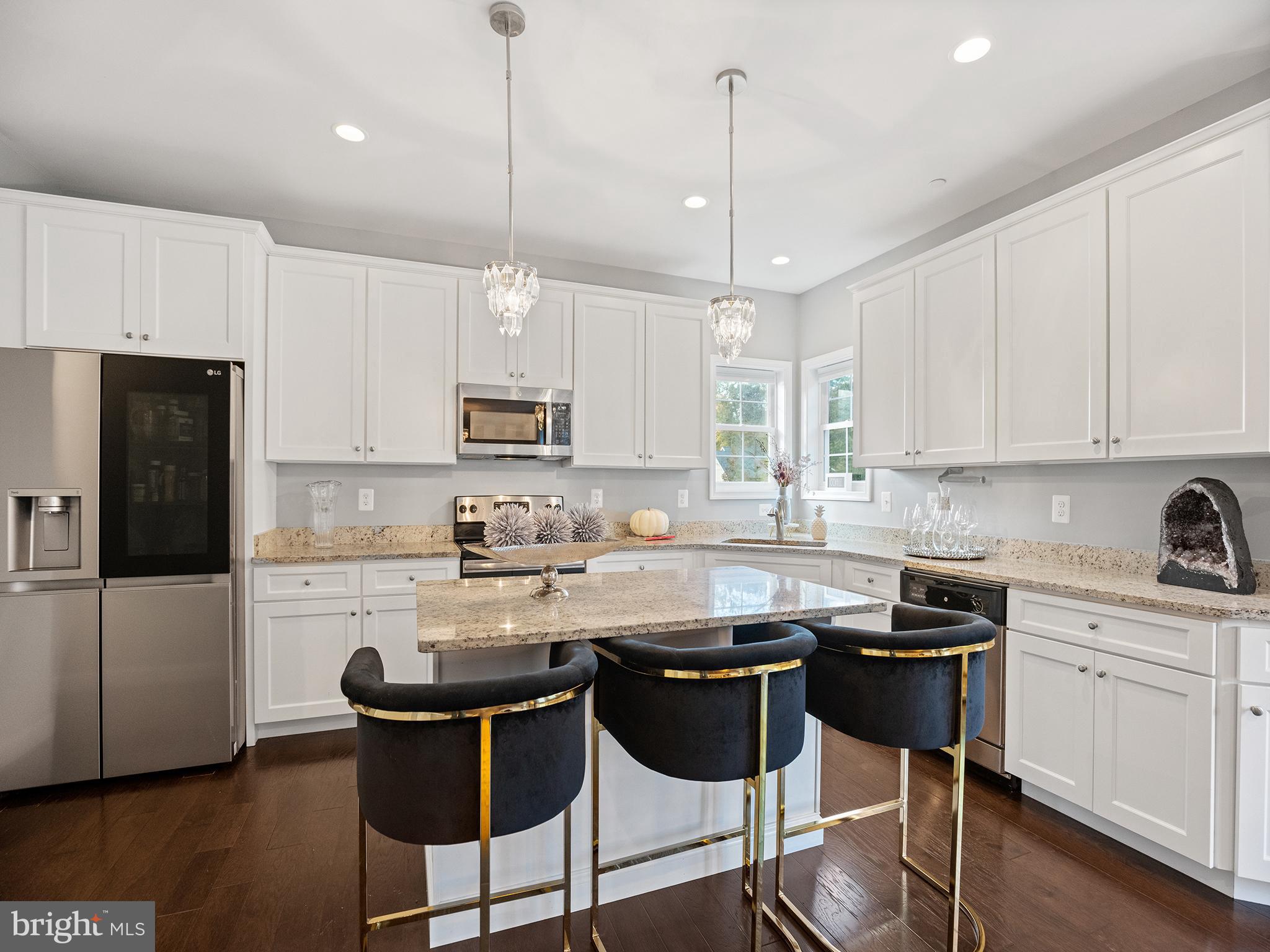 15935 Brackenburn Court Hughesville, MD 20637 - Photo 19 of 55 Kitchen with lots of counter space