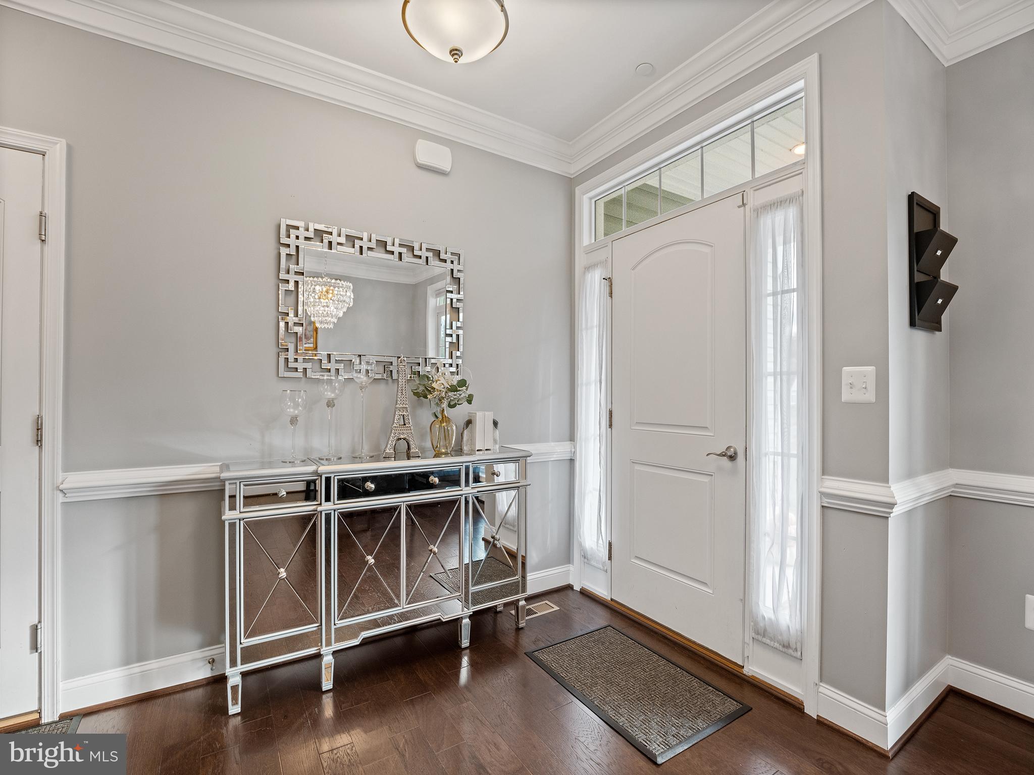 15935 Brackenburn Court Hughesville, MD 20637 - Photo 5 of 55 Front area entrance