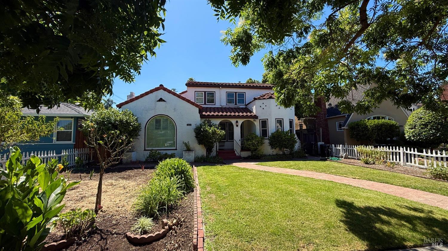 1824 Austin Way Santa Rosa, CA 95404 - Photo 2 of 23