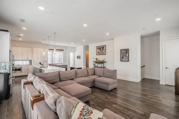 $765,000 | 4954 Camdale Court, Dallas, TX 75204