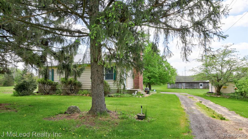 69 West Snover Road Mayville, MI 48744 - Photo 2 of 46 Gallery Image 2