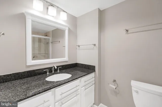 $2,899 | 205 Yoakum Parkway, Unit 209, Alexandria, VA 22304