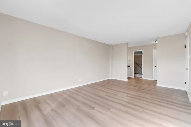 $2,899 | 205 Yoakum Parkway, Unit 209, Alexandria, VA 22304