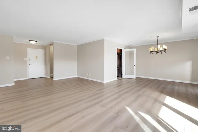 $2,899 | 205 Yoakum Parkway, Unit 209, Alexandria, VA 22304