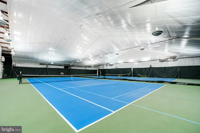 $2,899 | 205 Yoakum Parkway, Unit 209, Alexandria, VA 22304