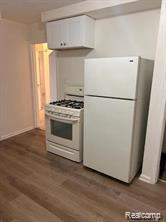 8835 Robson Street Detroit, MI 48228 - Photo 4 of 5