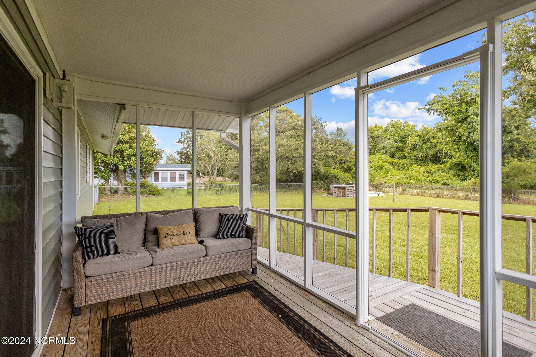 2202 North Road Morehead City, NC 28557 - Photo 6 of 47 porch