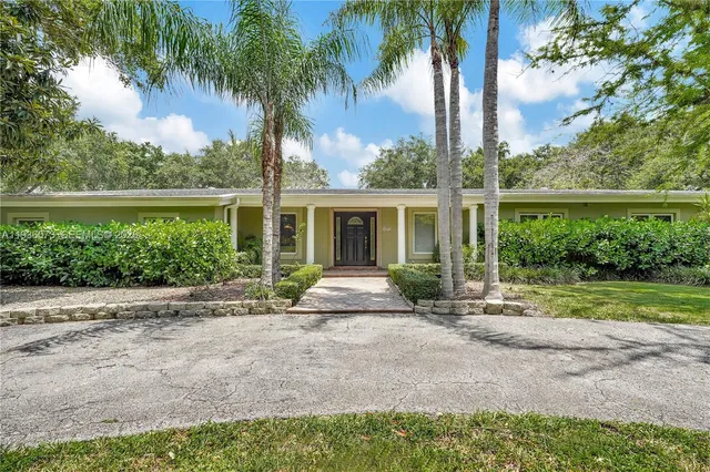 $10,000 | 6551 Southwest 126th Street, Pinecrest, FL 33156