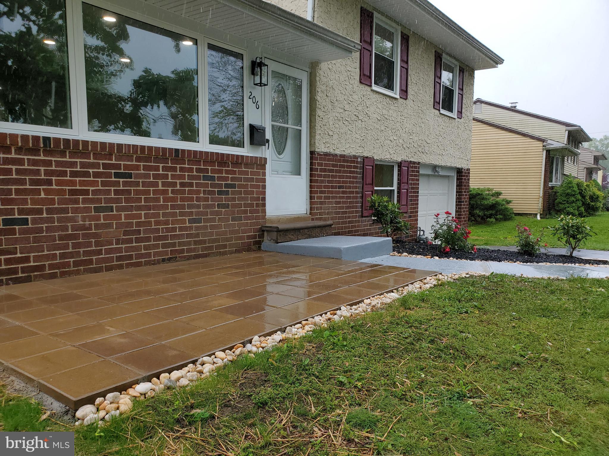 206 Willard Road Hatboro, PA 19040 - Photo 2 of 31 Gallery Image 2