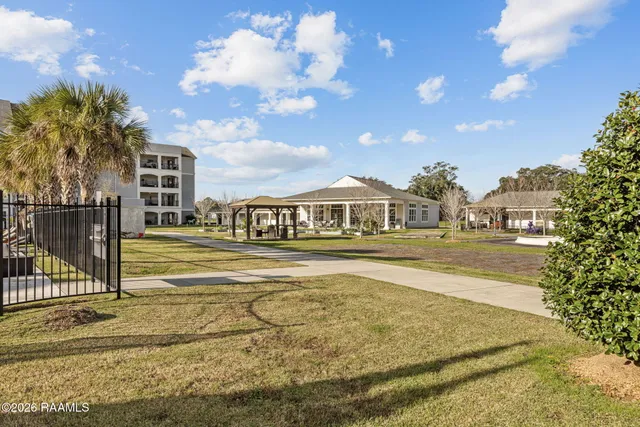 $325,000 | 1521 Camellia Boulevard, Unit 4401, Lafayette, LA 70508