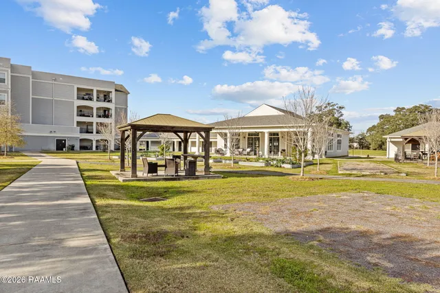 $325,000 | 1521 Camellia Boulevard, Unit 4401, Lafayette, LA 70508
