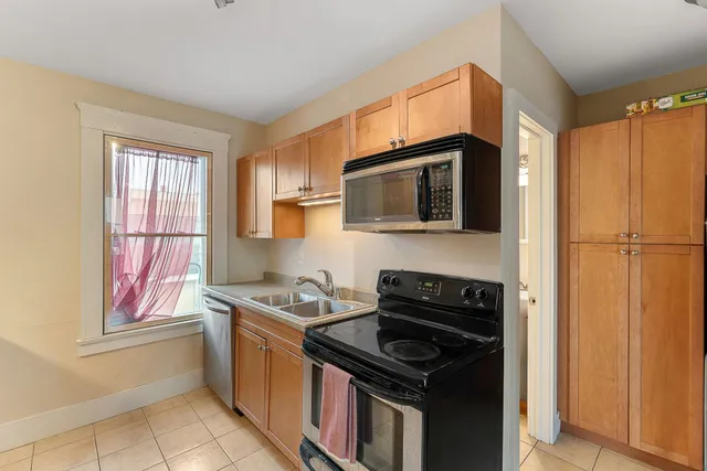 $178,500 | 32 South Main Street, Unit 9, St. Albans, VT 05478