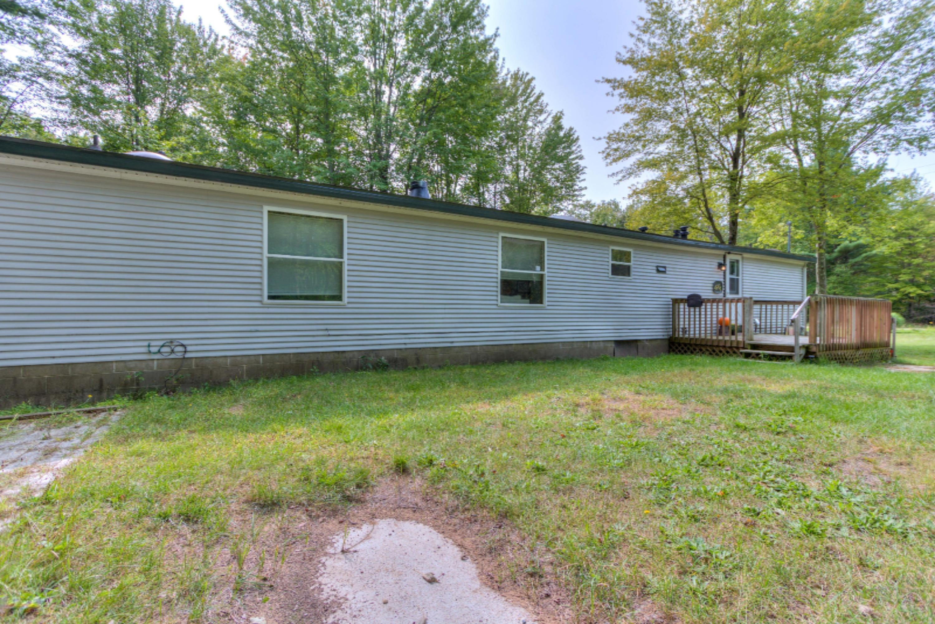 4904 Automobile Road Muskegon, MI 49445 - Photo 3 of 35 4904 Automobile (3 of 39)