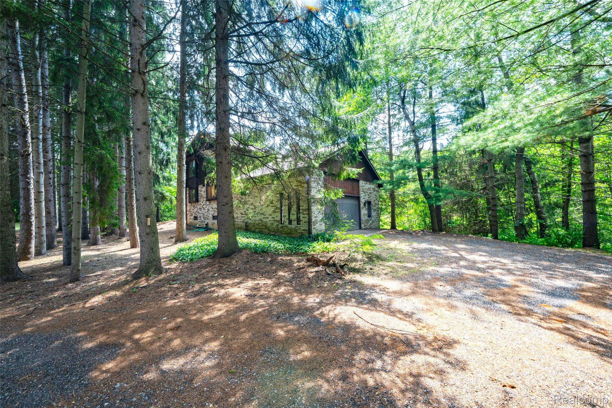 4565 Brookside Road Fenton, MI 48430 - Photo 44 of 50 4565 Brookside Rd Fenton EXT-15.jpg