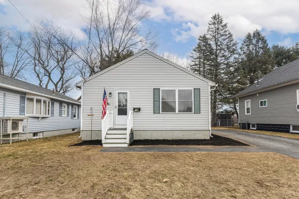 $440,000 | 136 Dawson Street, South Portland, ME 04106