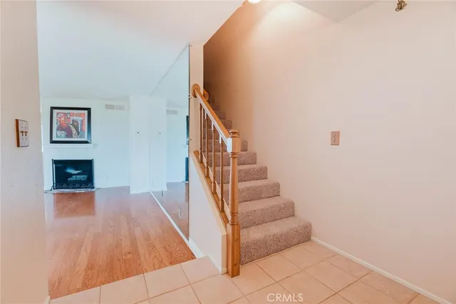 $675,000 | 9576 Vía Bernardo, Burbank, CA 91504