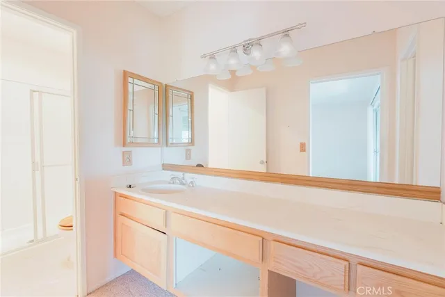 $675,000 | 9576 Vía Bernardo, Burbank, CA 91504