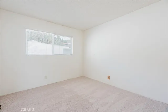 $675,000 | 9576 Vía Bernardo, Burbank, CA 91504